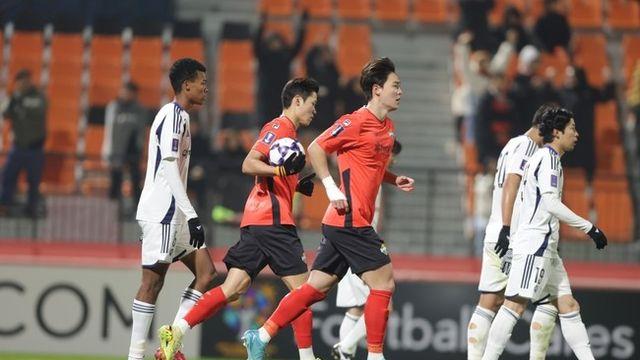 [ACLE 현장리뷰] '전반 3실점' 수비 흔들린 강원, '오세훈 득점포' 日마치다에 1-3 패배