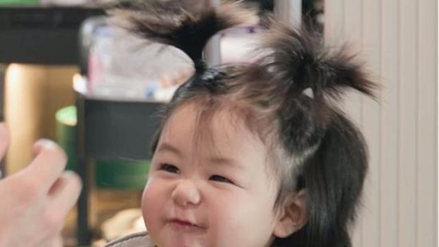 심형탁 子 하루, 생후 9개월에 첫 '귤 먹방' 도전…'먹짱' 매력 폭발 (슈돌)