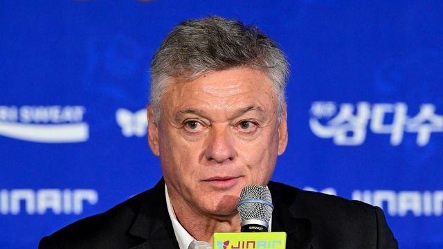 '6연승 선두' 대한항공 헤난 감독 