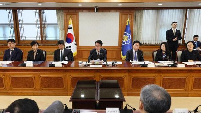 김민석, 국무회의서 