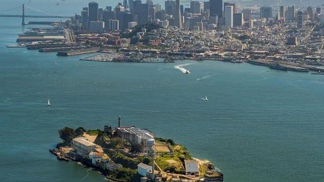 웅장웅장 알카트라즈에 초거대 동상 설치 계획