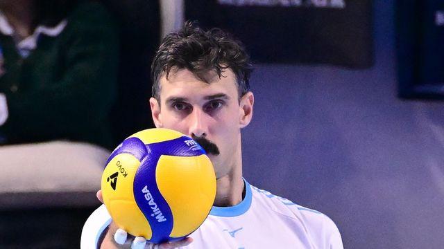 '서브 명인' 러셀의 마지막 한 방…시즌 2호 트리플크라운 완성