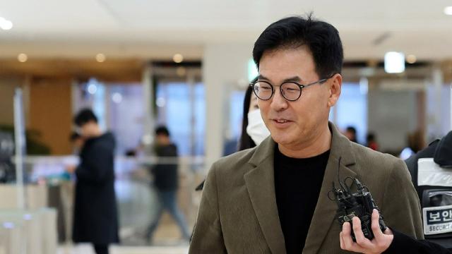 오세훈 측근 2명 김건희 특검 소환…'여론조사 대납' 공방 재점화