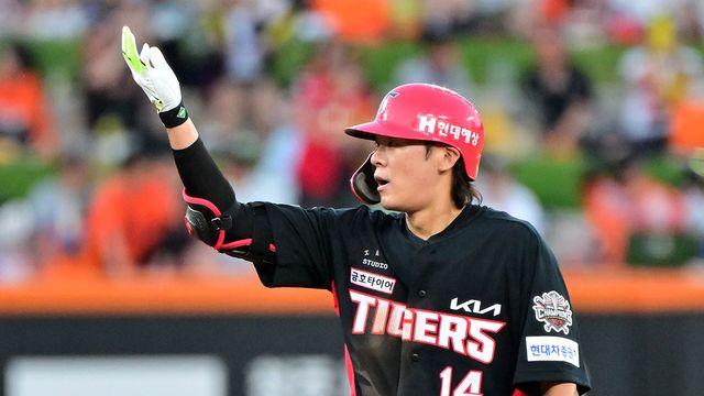 '80억 계약' KIA 주전 유격수 이적, 이 선수 어깨 무거워졌다…