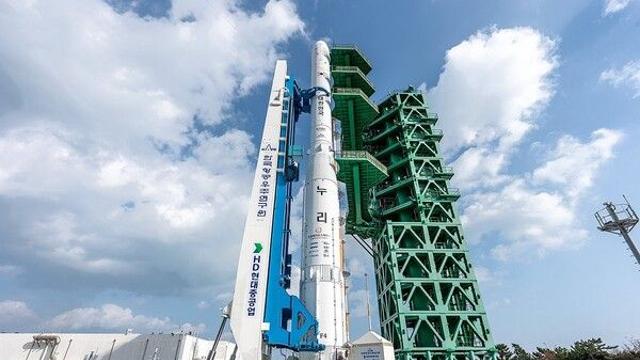 [날씨] 비바람 속 누리호 발사 '이상무', 기상 변수에도 준비 완료