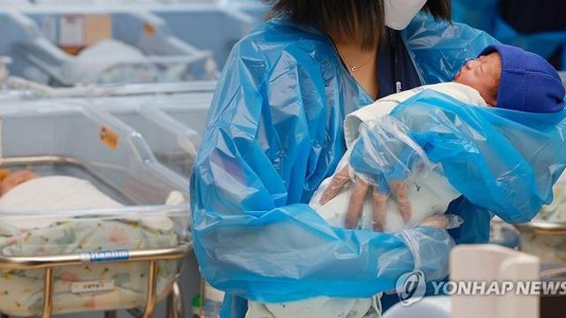 3분기까지 태어난 아기 19만명 넘어…증가폭 18년 만에 최대