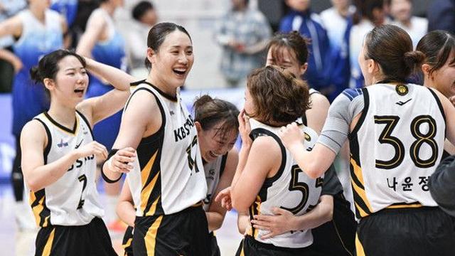 '강이슬 극적 버저비터' KB국민은행, 박지수 없이도 개막 3연승