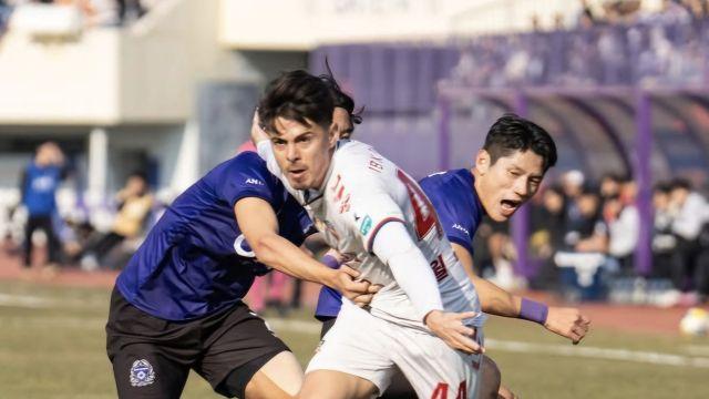 등 뒤는 ‘낭떠러지’…수원FC, 생존 걸고 광주에 칼 빼든다