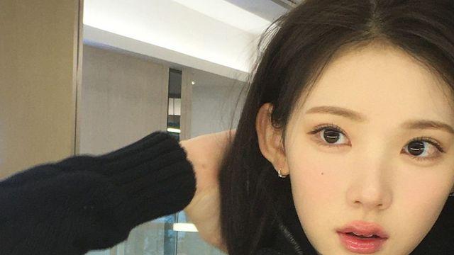 수지, 아현은 목도리 맬 때 이렇게 하더라고요