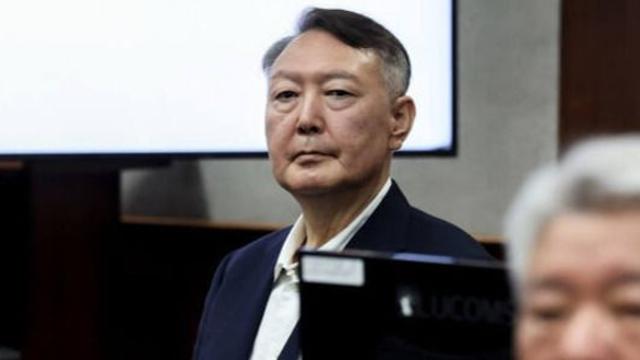 윤건영 “尹 오후 5시 업무보고 끝나면 장관들이 ‘컨디션’ 준비”