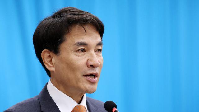 강원도 '발칵'…국힘 김진태 39% vs. 민주 이광재 49%, 오차범위 밖