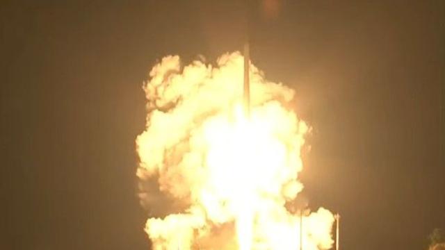 속보 누리호, 1·2단 분리하고 정상 비행···고도 600km 넘어