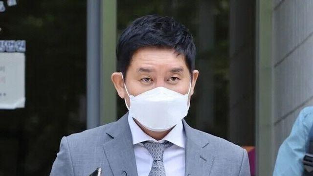 ‘불법 정치자금 전달 혐의’ 김봉현에…檢, 징역 8개월 구형