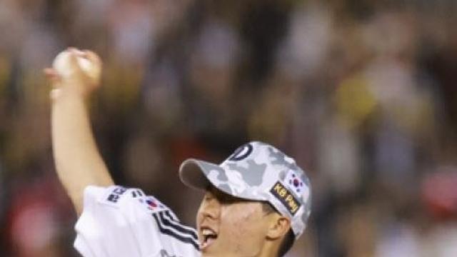 KIA, FA 박찬호 보상선수로 '2006년생 영건' 홍민규 선택