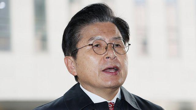 경찰, '부정선거방지대 운영' 황교안 前총리 검찰 불구속 송치