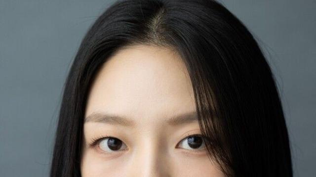 이솜, 최대 로펌 에이스 변호사 됐다...'신이랑 법률사무소' 주연