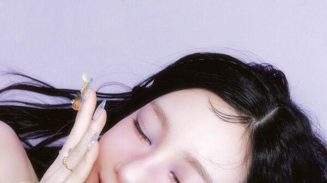 태연, 타임랩스·I·인사 새 버전 통해 10년사 재조명