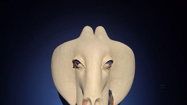 전통도자에서 조각·회화까지…흙으로 만든 신상호의 60년 실험