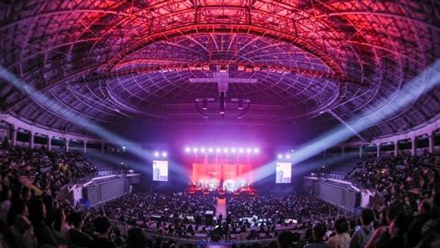 YB, 30년 역사 넘어 미래까지…중독적 에너지의 전국투어 포문 (엑's 현장)[종합]