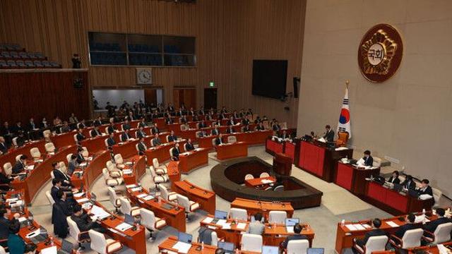 與, 28일 예결위서 李정부 첫 예산 의결 추진…