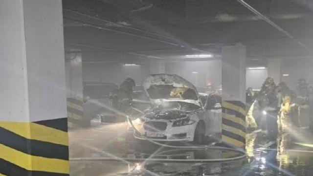 아파트 지하주차장서 화재..불낸 20대 체포