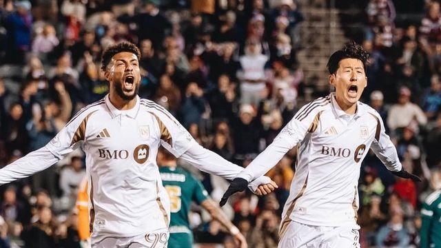 ‘괜찮아 흥민이 형’...손흥민 승부차기 실축에 가장 먼저 다가와 위로한 부앙가