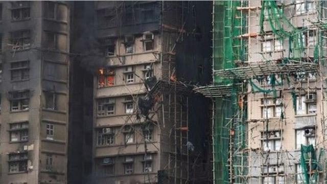 대나무 비계가 홍콩 화재 피해 키운 원인?