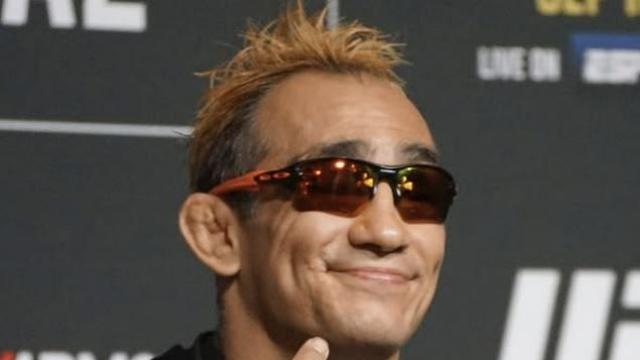 “엉덩이를 걷어 차버렸을 것” UFC 8연패인데 ‘두 체급 챔피언’ 마카체프 꺼냈다…전성기 기준으로 답한 퍼거슨