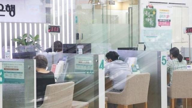 9월 말 은행연체율 0.51%로 소폭 하락…