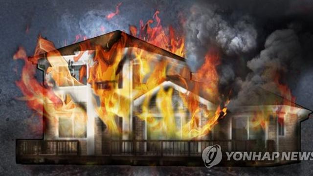 담배꽁초 버렸다가 조립식주택 화재…20대 탈출 못해 숨져