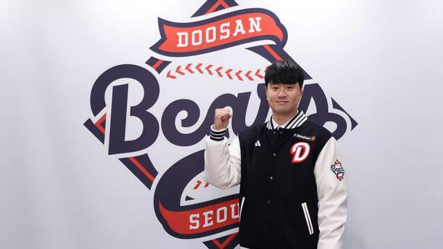 두산 베어스, 이영하와 4년 총액 52억 원 재계약 성사... 
