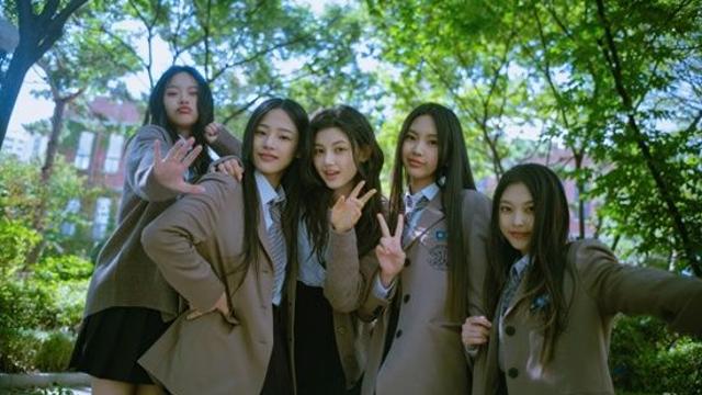 뉴진스, 어도어 복귀하자마자 경사…日서 'K팝 걸그룹 최초' 기록 추가