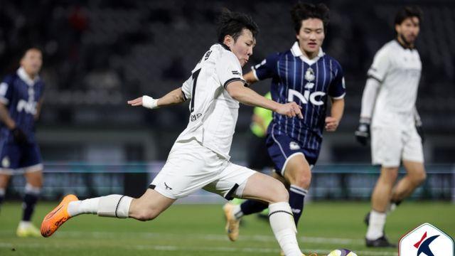 신재원 환상 크로스→후이즈 결승 헤더…성남, 서울E 꺾고 PO행