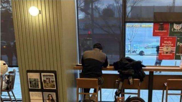 새로운 논란이 일어난 스타벅스.jpg