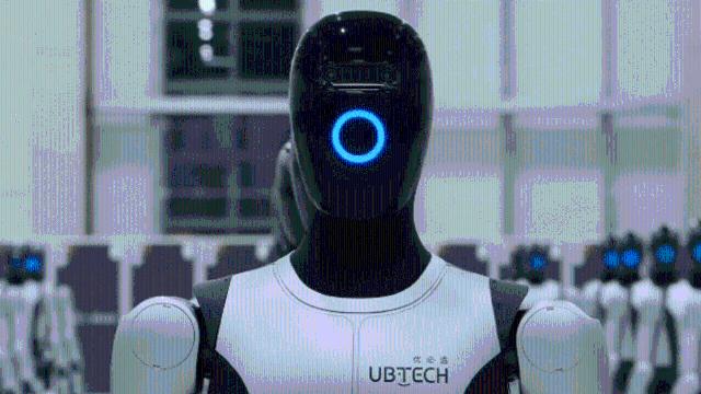 중국 인간형 로봇, 106km 사흘 보행…세계 최장 기록 세워