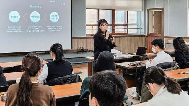 토스, 대전맹학교와 '1사1교' 결연…시각장애 학생 금융교육