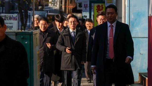 金 총리, 대전 제과 상점가 찾아 