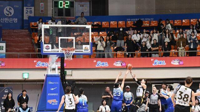 WKBL, '0.7초 버저비터' 오심 인정... 신한은행에 공식 사과
