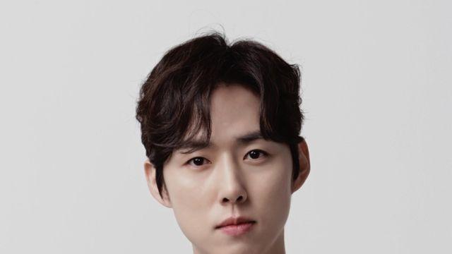 백성현, 메이큐마인웍스(MUMW)와 전속계약