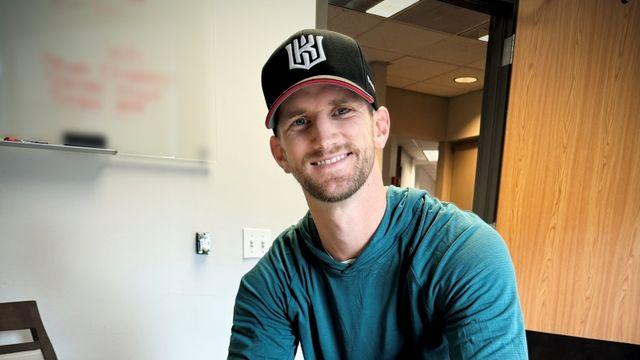 '100만 달러 받고 한국행' ML 28G 투수 계약에 美도 관심…