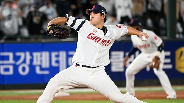 '37홀드 좌완 방출' 롯데, 끝내 트레이드 실패라니…심재민·김도규·이주찬 재계약 불가 통보