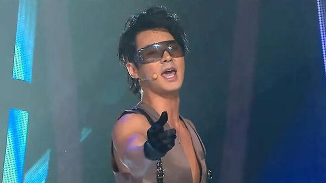 태어나자마자 헤어진 생모를 찾기 위해 연예인이 된 아이돌