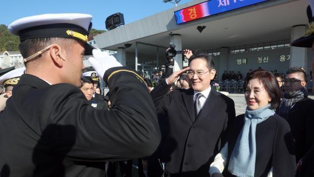 이재용 회장 장남, 해군 소위 임관 