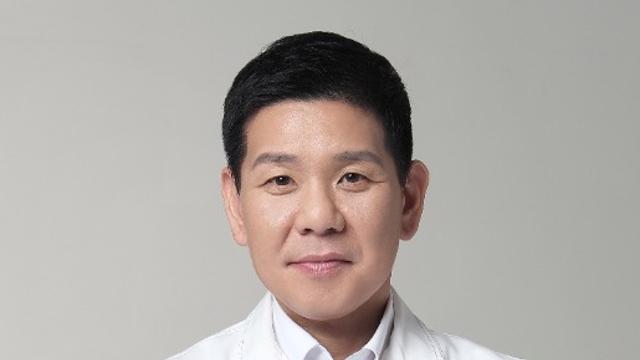 [칼럼] 연말연시 피부가 보내는 긴급 신호 ‘회식 여드름’