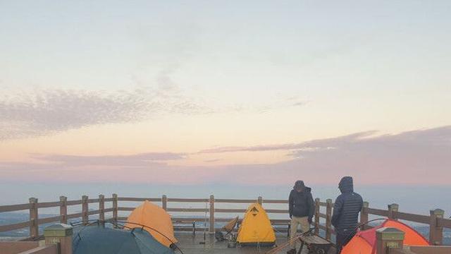 노꼬메오름서 불법 캠핑·취사 확산…제주도 단속 강화