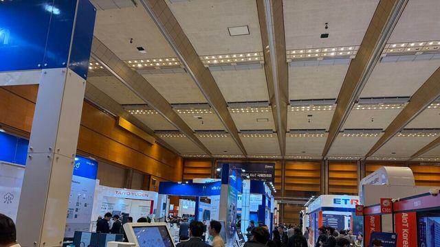 [르포] SKT·KT, AloT 기술로 산업현장 혁신 나서…“안전·효율 둘 다 잡는다”