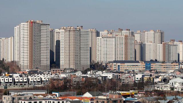 “모든 시민에 1인당 10만 원”…민생지원금 추진하는 수도권 '이 지역'