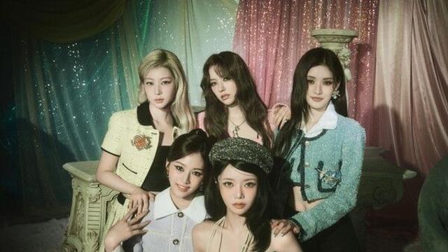 피프티피프티, '블록스 유니버스'와 겨울송 발표…연말설렘 'Making Christmas Magical'