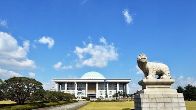 문체부 장관 권한 '불법저작권사이트 차단' 해당 법안 통과