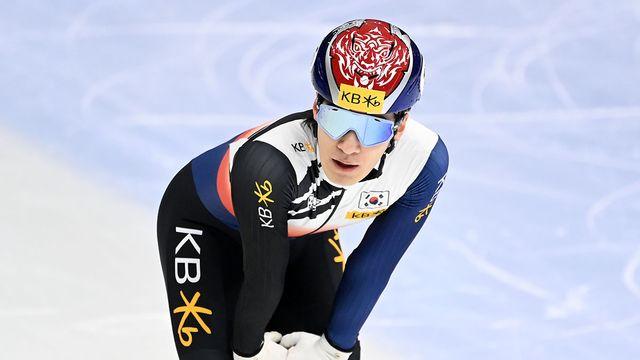 황대헌, 린샤오쥔과 맞대결서 웃었다...월드투어 4차대회 男 500m 준준결승 진출